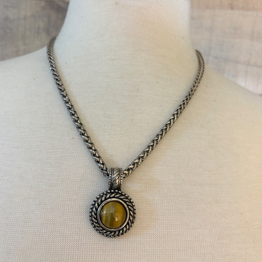 Premier Designs Tigers Eye Pendant Necklace Antiqued Silver Tone Wheat Chain